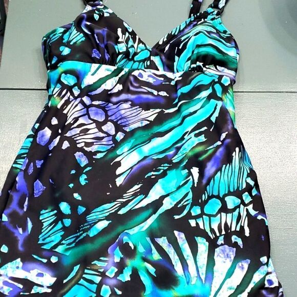 Bathing suits one piece by Christina. Size‎ 8D. beautiful colors. Great c… - Picture 1 of 11